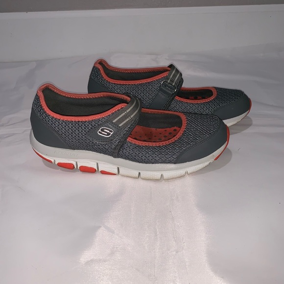 Poshmark Mesh Runner Liv Ups Jane Shape Skechers schoenen Mary YxzqwR6n8